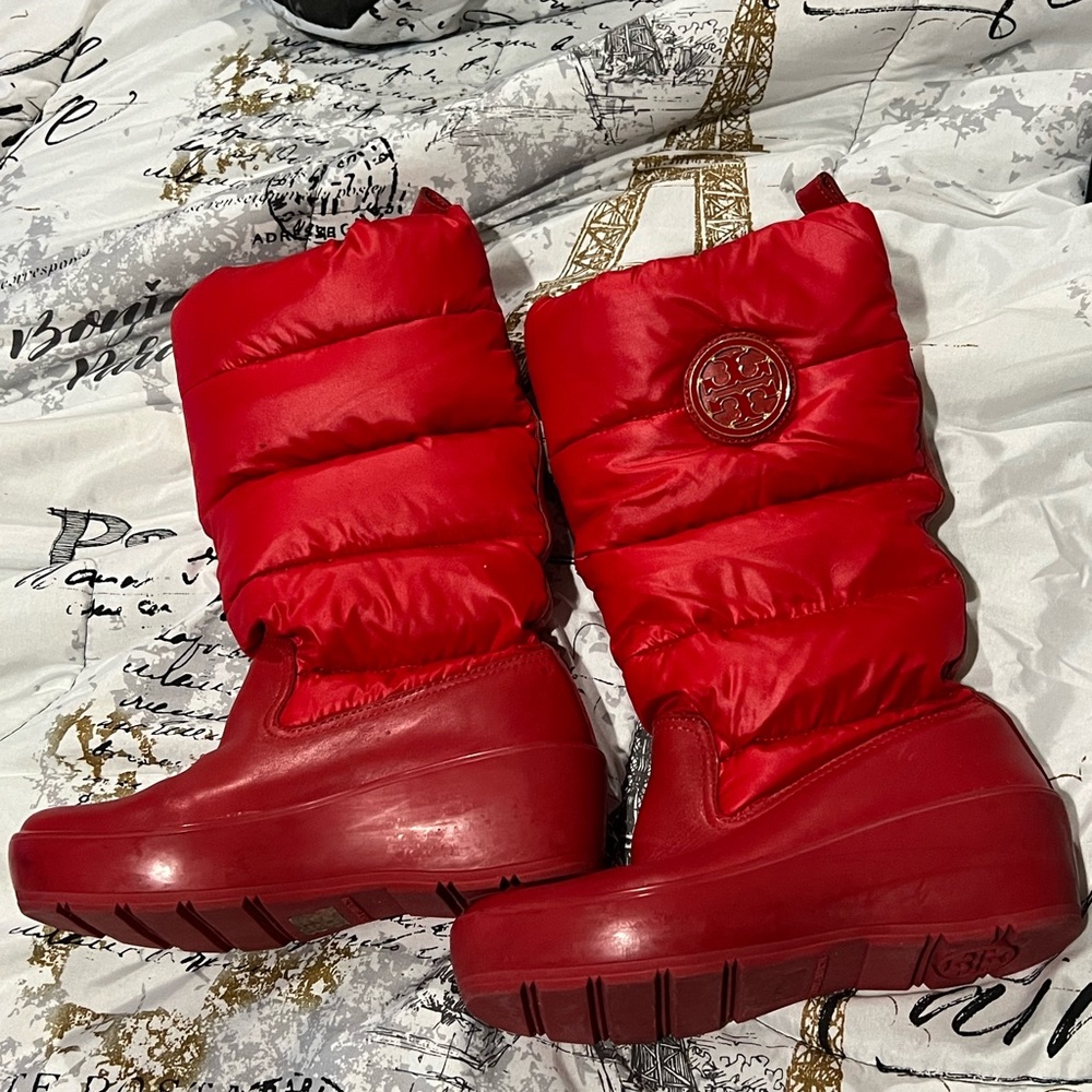 Tory Burch puffer boots